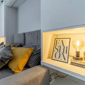 https://sebino18-design-apartment-suite.it-lombardy.com